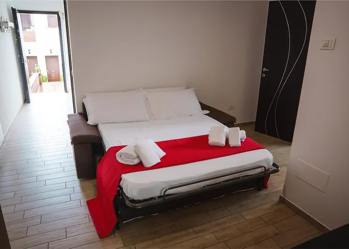 Lägenhet Eighteen Kt Golden - With Garden And Private Parking Just 5 Minutes Walk From The Historic Center Tropea