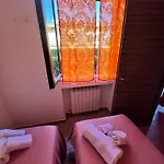 Lejlighed Eighteen Kt Golden - With Garden And Private Parking Just 5 Minutes Walk From The Historic Center Tropea