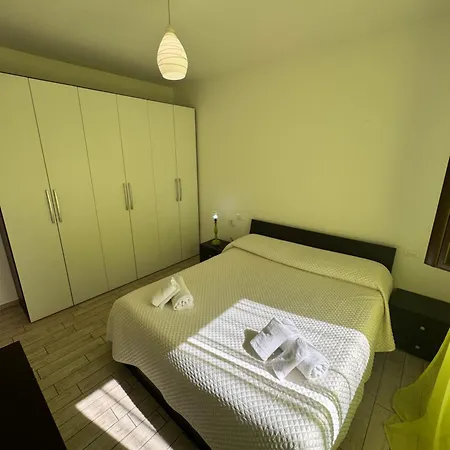 Eighteen Kt Golden - With Garden And Private Parking Just 5 Minutes Walk From The Historic Center * Tropea