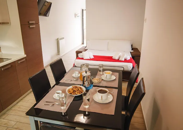 Apartman Eighteen Kt Golden - With Garden And Private Parking Just 5 Minutes Walk From The Historic Center