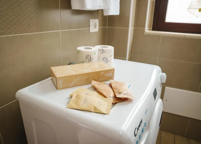 Eighteen Kt Golden - With Garden And Private Parking Just 5 Minutes Walk From The Historic Center Apartman Tropea