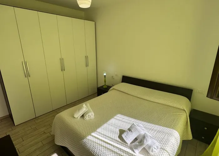 Eighteen Kt Golden - With Garden And Private Parking Just 5 Minutes Walk From The Historic Center * Tropea