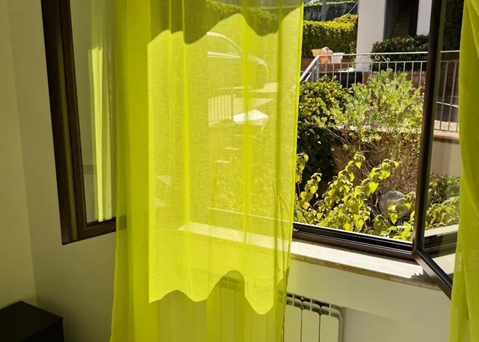 Apartment Eighteen Kt Golden - With Garden And Private Parking Just 5 Minutes Walk From The Historic Center